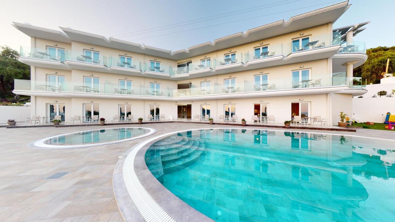 Golden Lion Parga Hotel Exterior foto