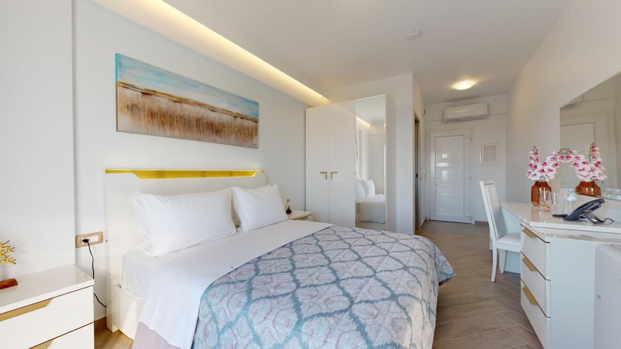 Golden Lion Parga Hotel Exterior foto