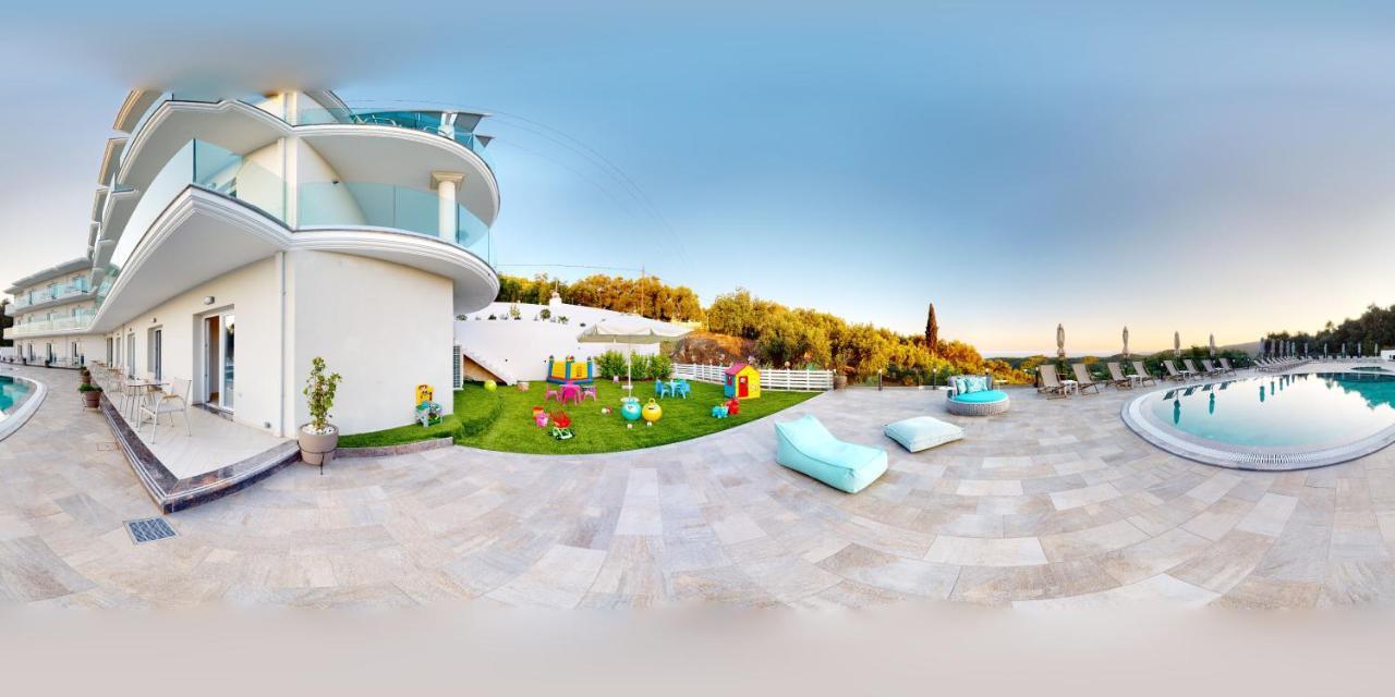Golden Lion Parga Hotel Exterior foto
